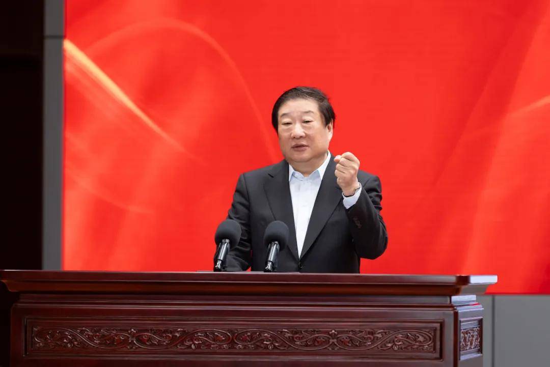 保险股全线飘红：一季度新业务价值有望保持高增 资负两端改善