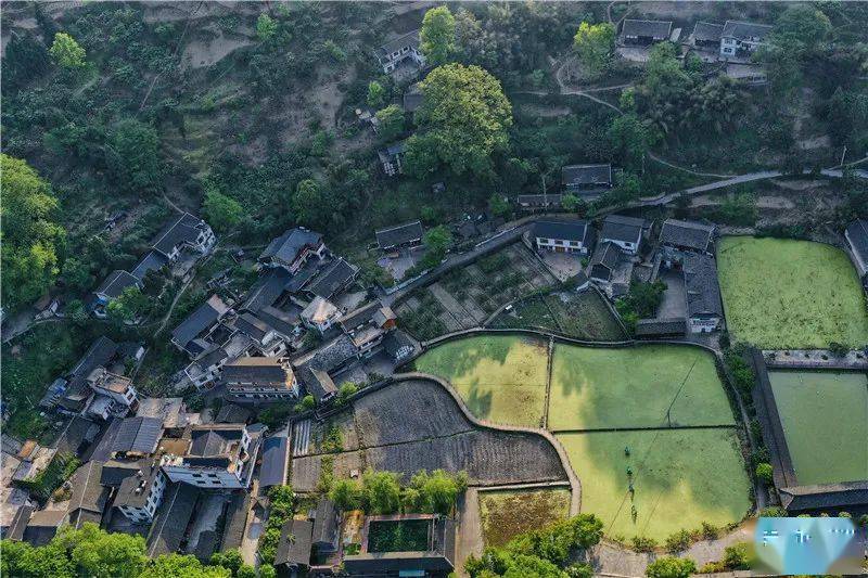 从“闲置房”到“黄金屋” 盘活农房推动城乡经济共振发展丨大力提振消费在行动