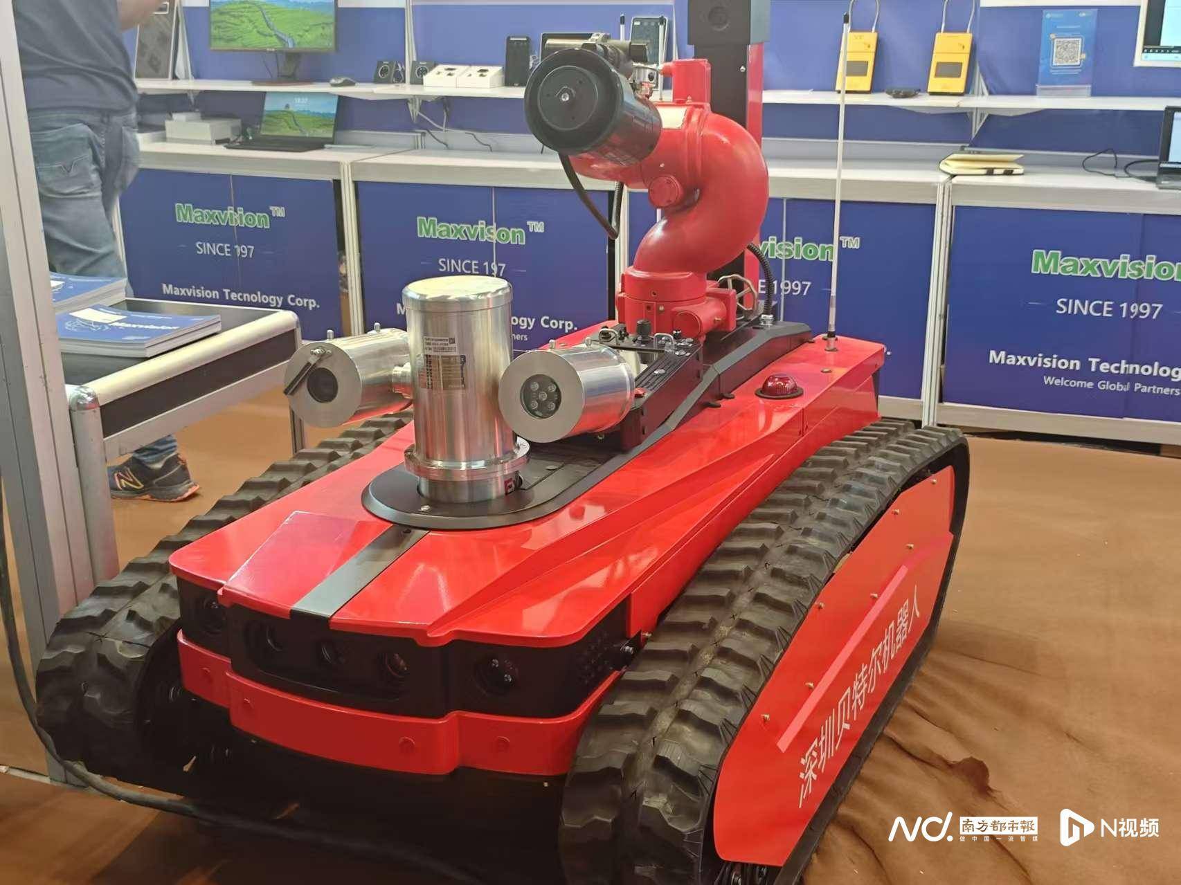 超硬核！机器人群雄论剑广交会，3分钟get全球智造风向标