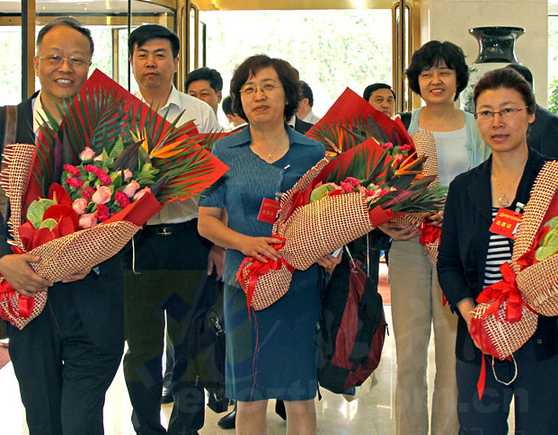 何立峰在广东出席中国进出口商品交易会有关活动并调研外贸工作时强调 着力推进外贸高质量发展 共同努力建设开放型世界经济