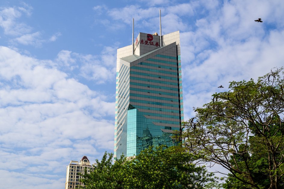 比音勒芬：公司董事申金冬拟减持不超0.86%公司股份