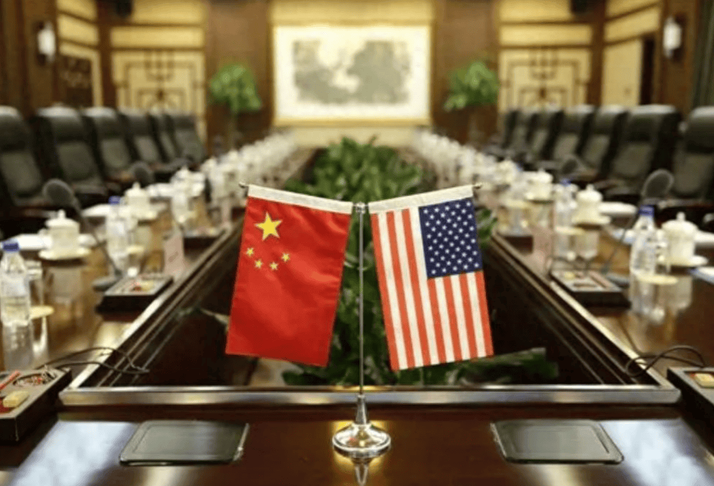中美经贸中方牵头人、国务院副总理何立峰出席新闻发布会表示 中美达成重要共识 会谈取得实质性进展