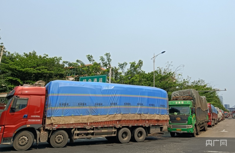 热门基再现发行小高峰！规模差距拉大，持营如何做？