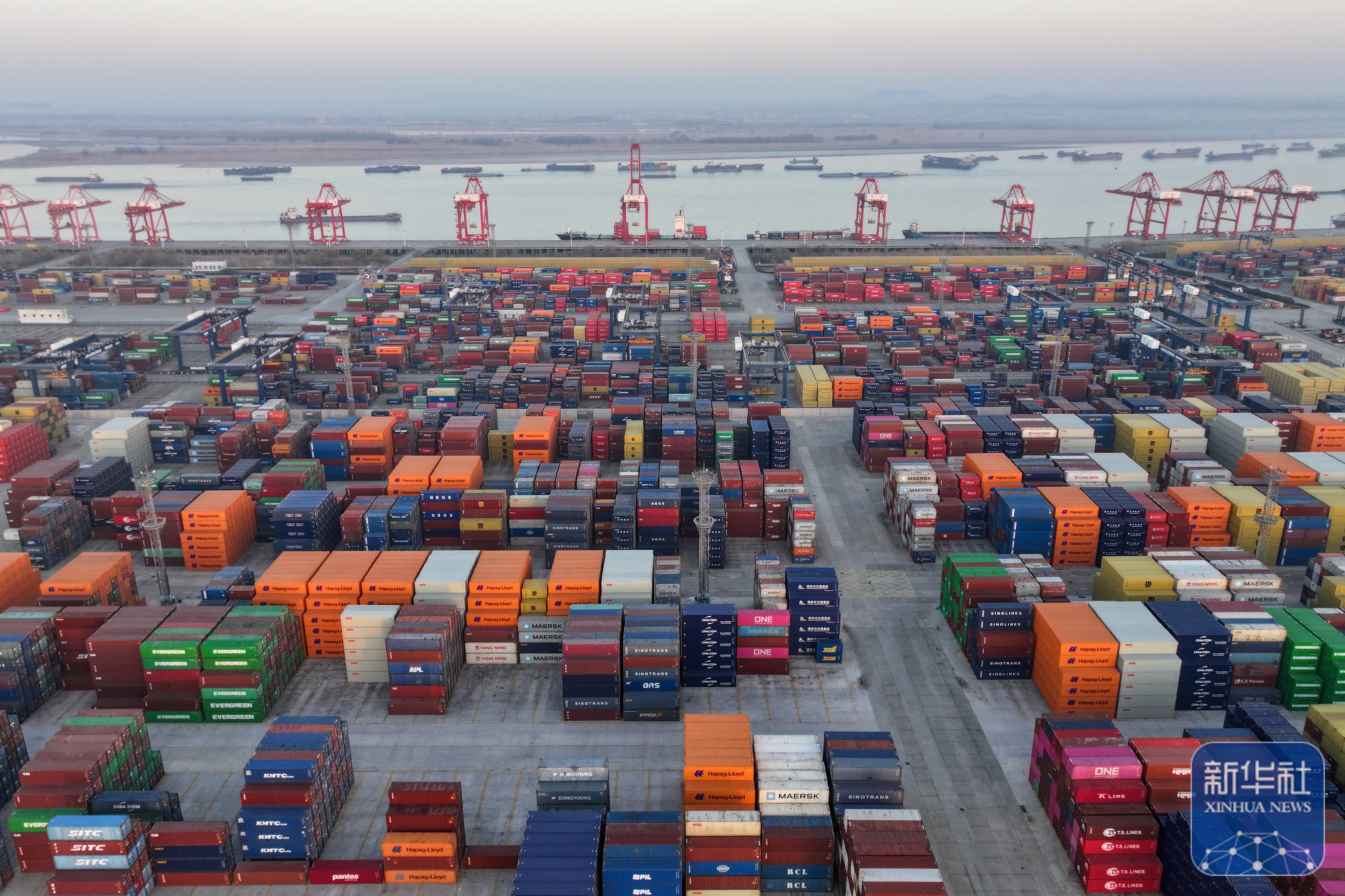 商务部：1―9月跨境电商进出口额增长6.4%