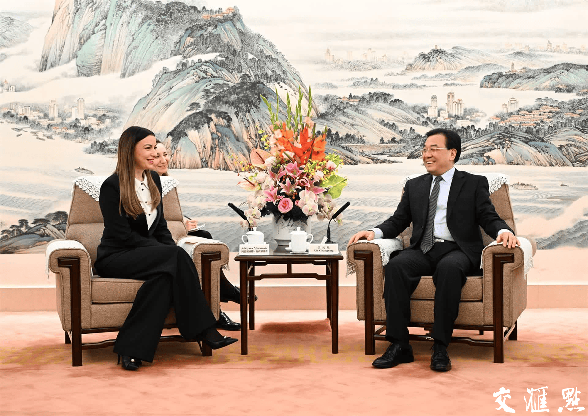 信长星、刘小涛会见中国海油董事长张传江