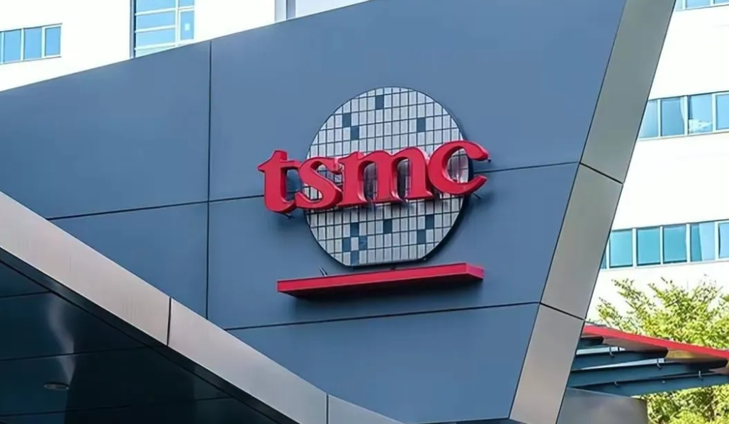 688110，2天大涨35%！公司紧急澄清：未签署芯片订单！