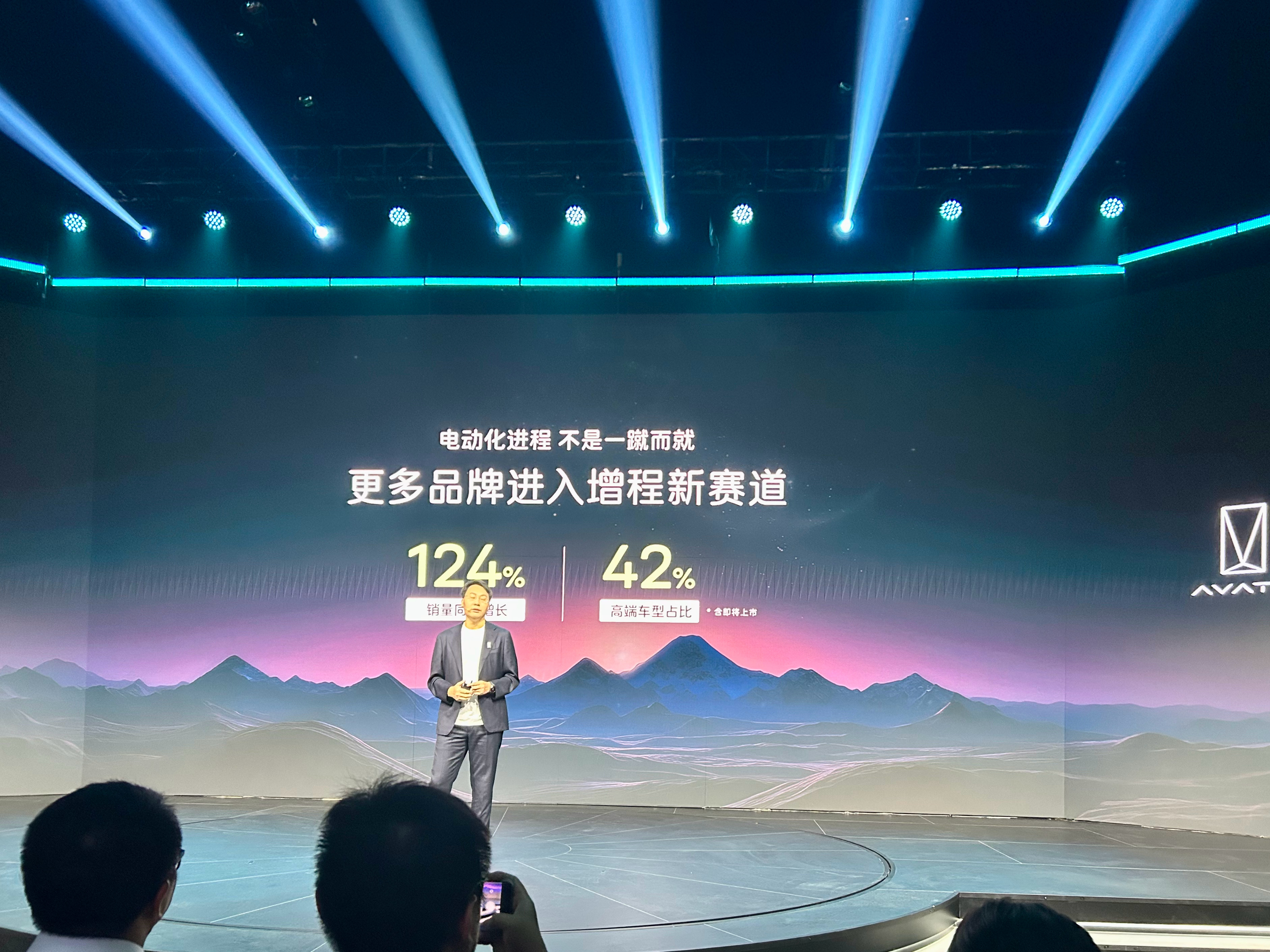 从“三步走”到“百城千亿”，曹操出行Robotaxi战略升维，以全要素竞争力提速商业化