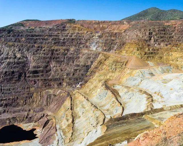 我国发现新矿物 正式命名为金秀矿