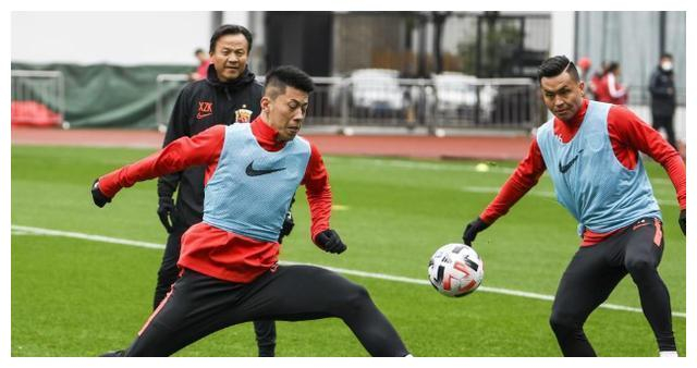 优先股隐退永续债上位!银行业资本补充进入密集冲刺期 年利息至少省3%