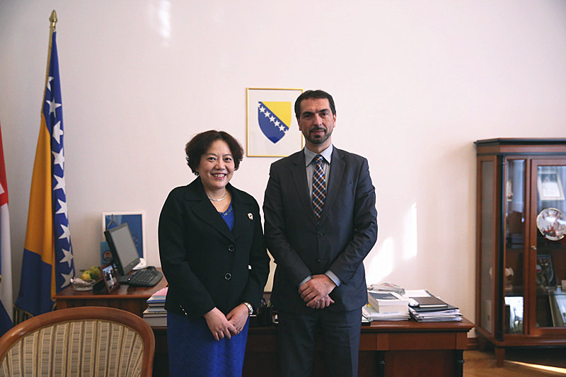 波黑联邦2024年投资额突破60亿马克，连续第三年保持积极增长