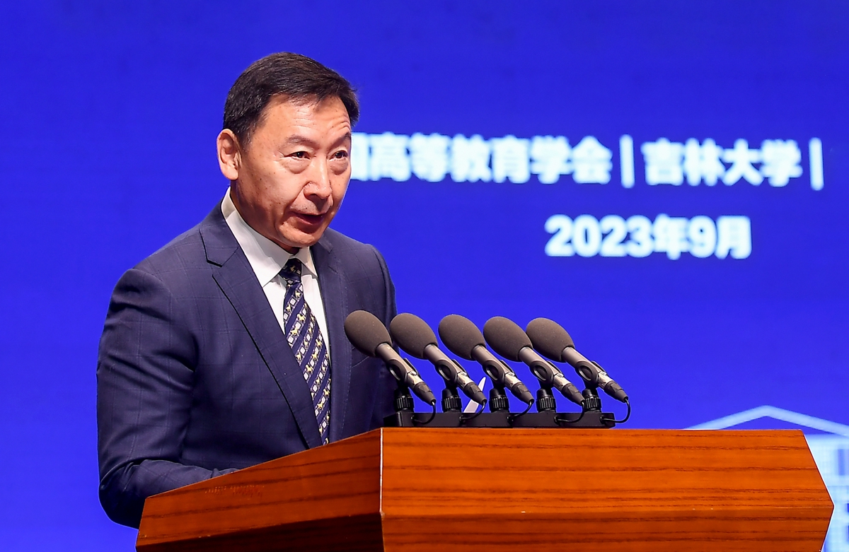 上市九年淬炼“小而美”标杆 张家港行书写高质量发展答卷