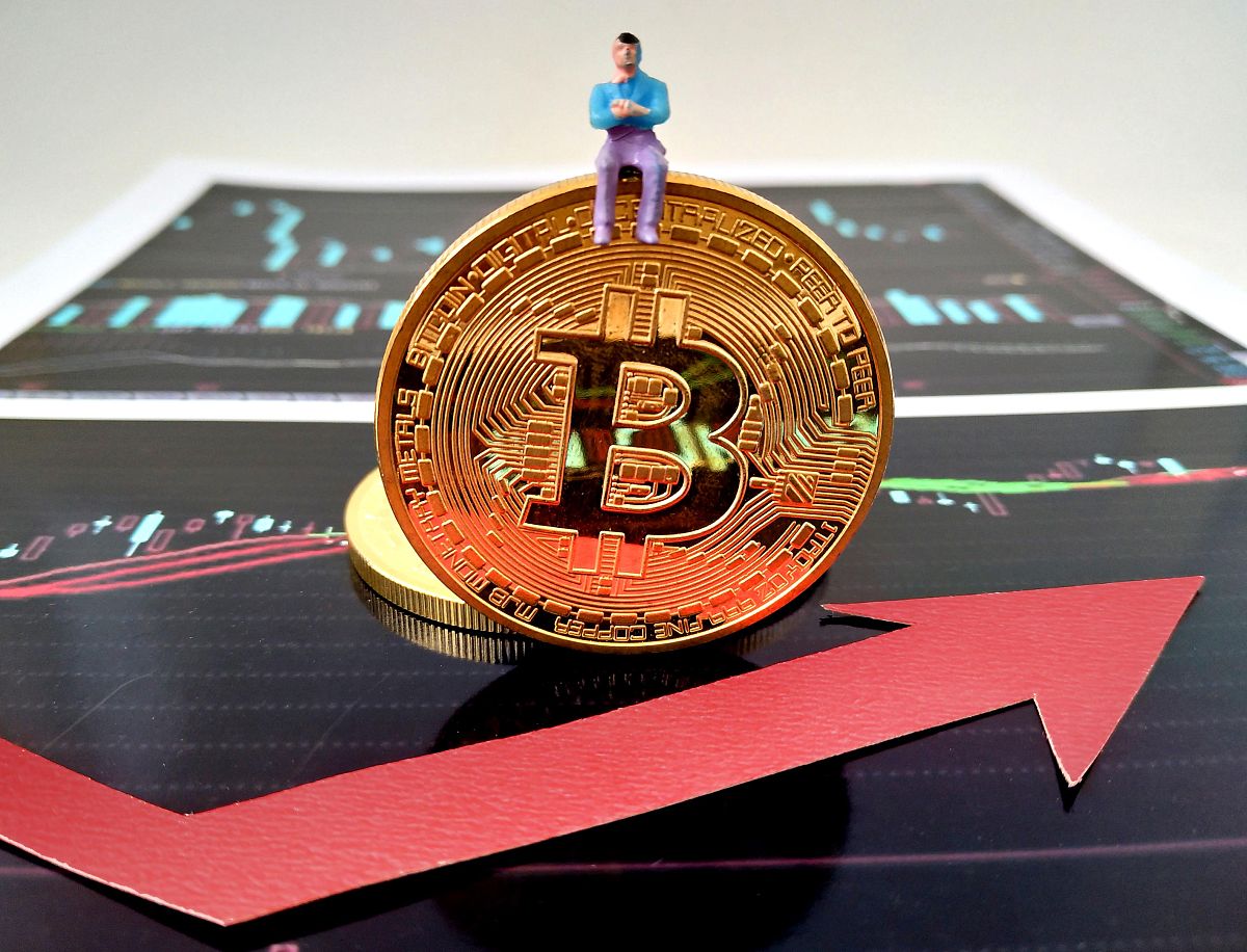 PIMCO：全球债券收益未来5~10年有望超过股票 日本国债变得“更有趣”