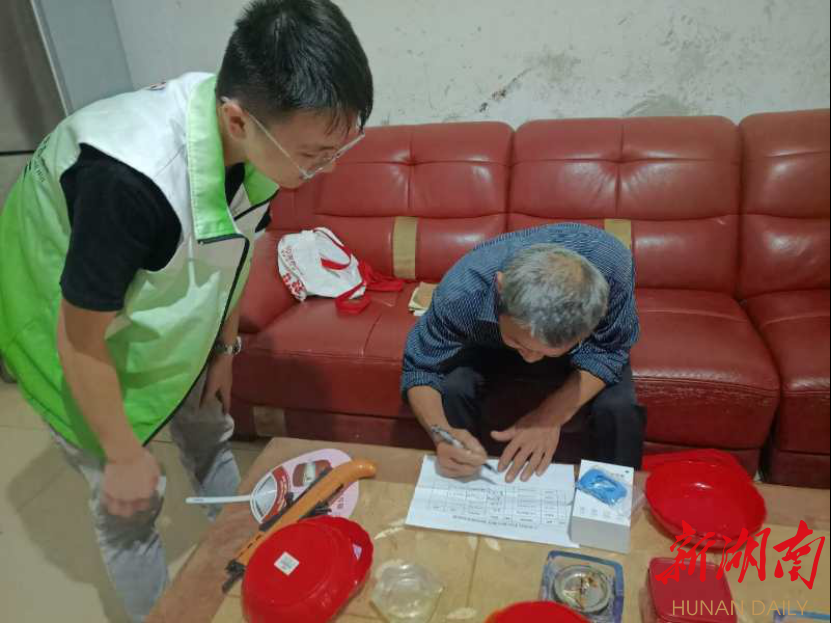 管涛：债市动荡凸显日本的政策困境｜立方大家谈