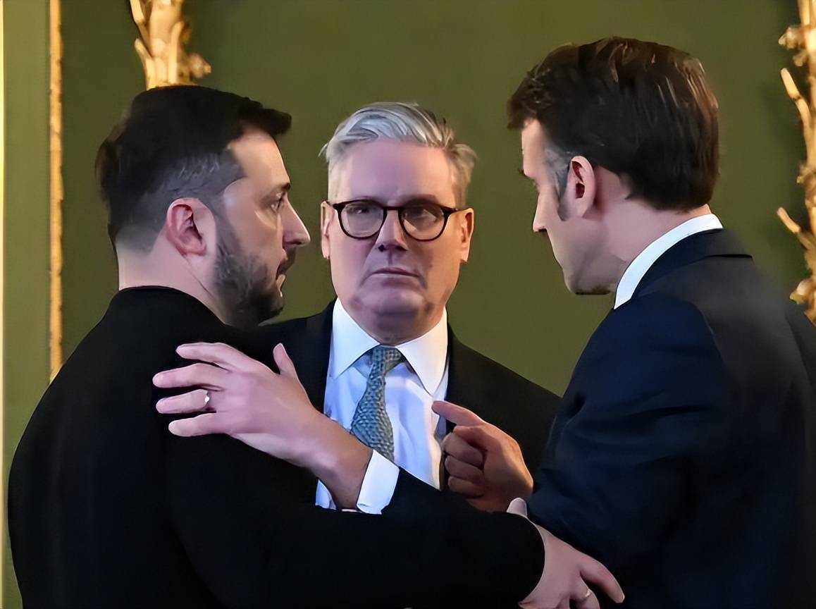 突发!泽连斯基:俄罗斯动用创纪录数量的弹道导弹发动攻击,将调整谈判策略!乌一地启动应急响应机制