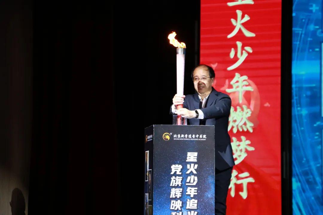 科学与健康|中国科学家在南极“追光”