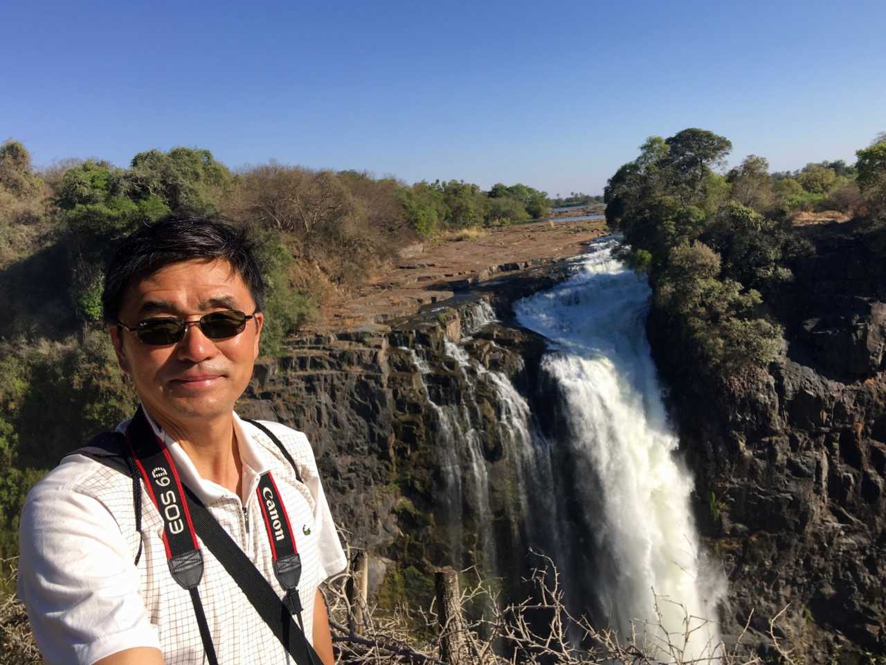 001360，看上津巴布韦矿产