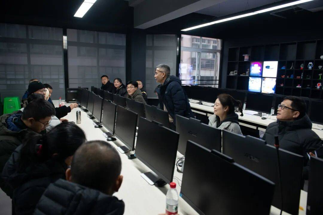 达晨财智刘昼:骏马奔腾迎新岁,坚韧笃行启华章丨创投贺新春