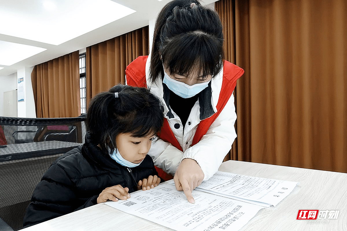 “反向过年”火了!“只要在一起,在哪都是过年!”丨新春走基层