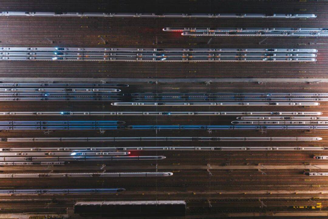 深圳铁路迎来返程客流高峰 单日客流量超68万人次