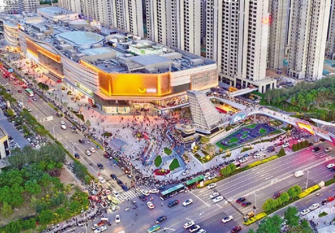 特写：深圳持续激发消费活力 科技“特产”加速商圈业态迭代加速