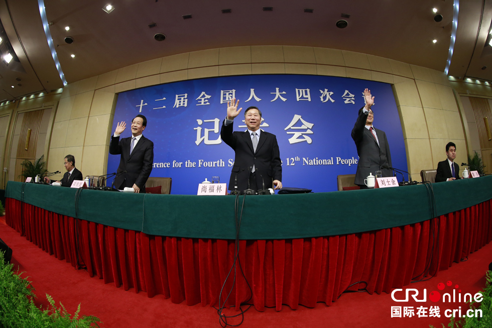 3月6日举行经济主题记者会，证监会主席吴清将出席