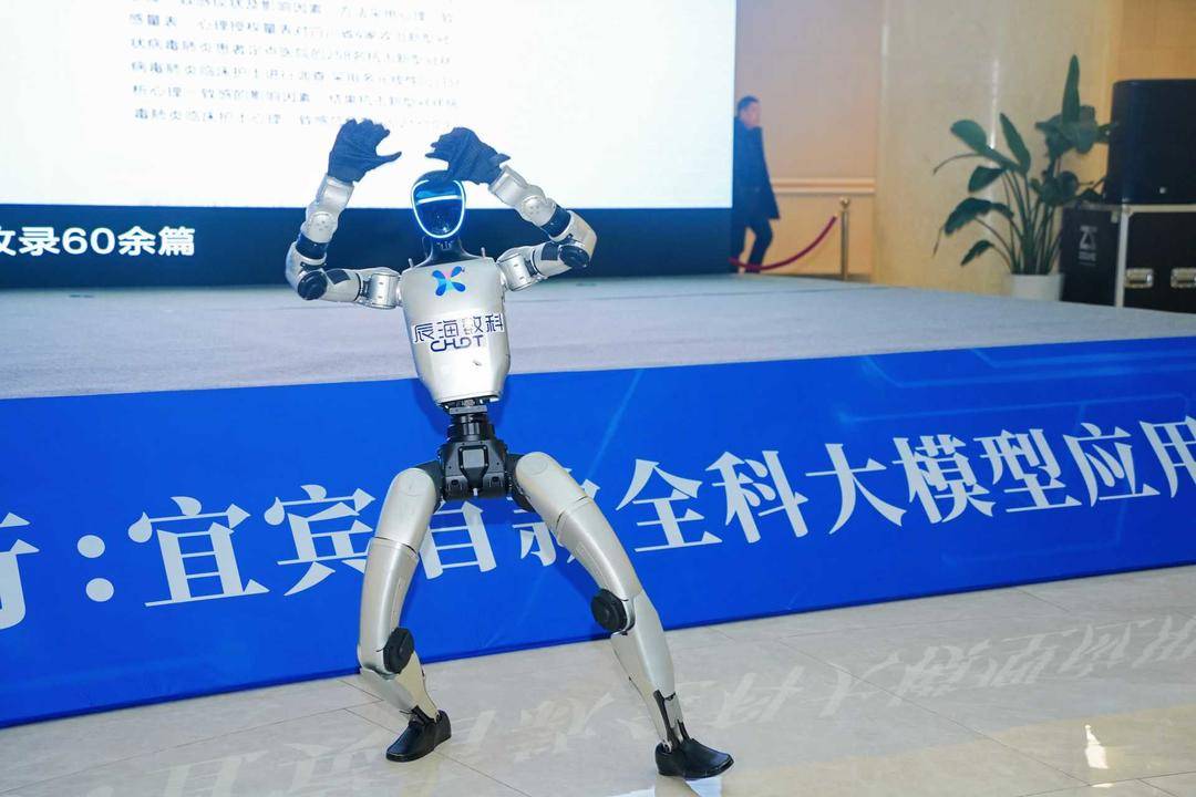 全国政协委员、汇珩资本梁颖宇：建议明确AI医疗事故责任认定机制，建立多方共担模式