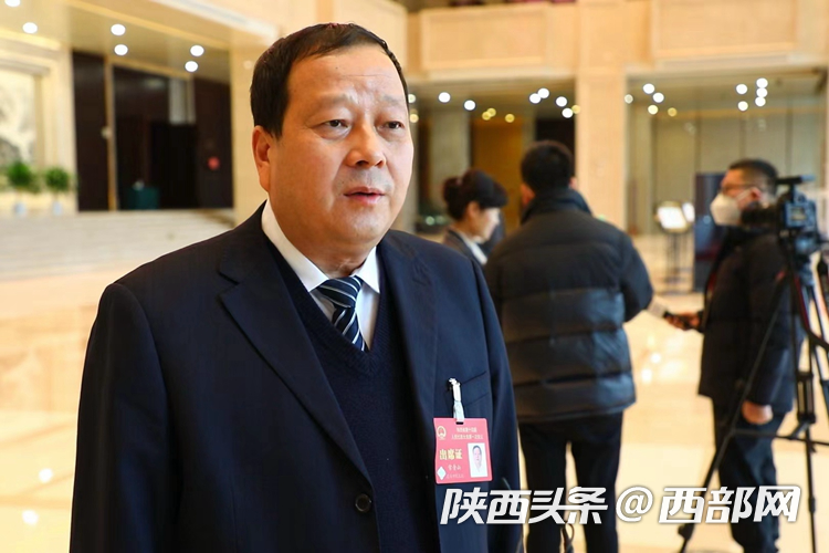 两会丨专访全国政协委员、陕西省高级人民法院副院长巩富文：依法审理涉新能源、碳市场案件 探索绿色金融司法保障新路径