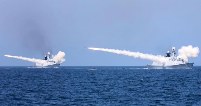 特朗普称将联合多国派遣军舰 确保霍尔木兹海峡通航安全