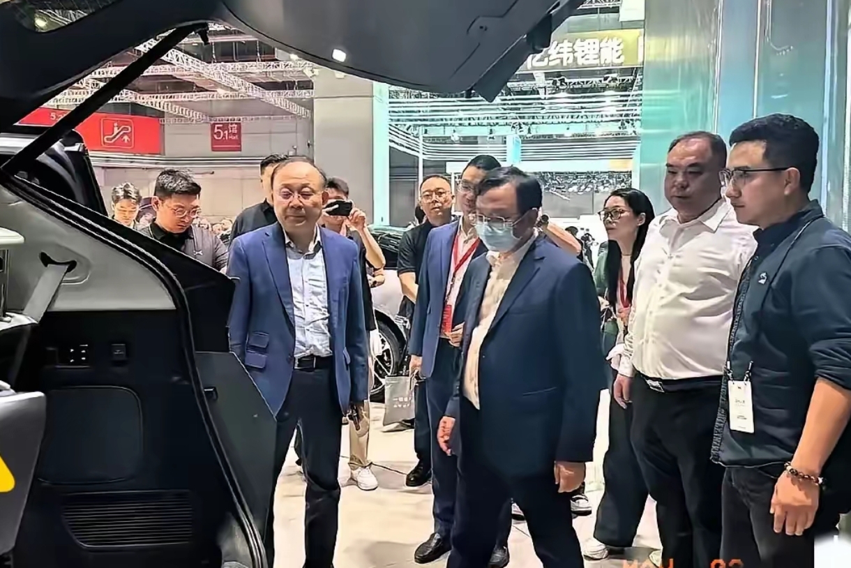 中信证券朱烨辛:中企出海和人民币国际化共振,为中国资产系统性重估打开空间