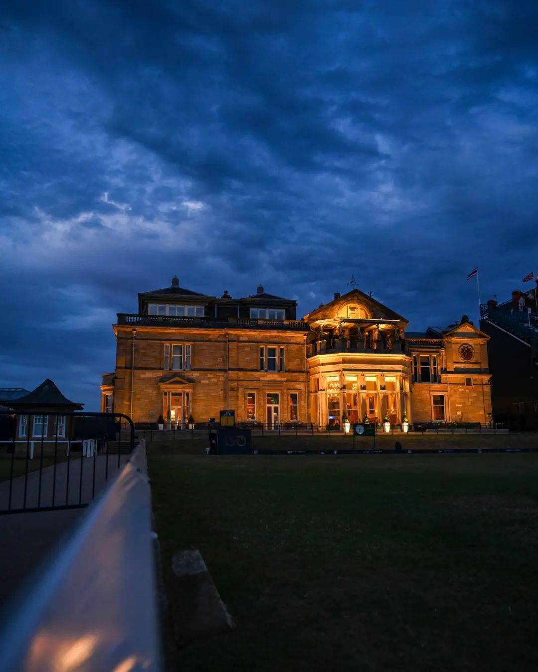 英国首座商业锂矿厂投产，以提振金属开采业